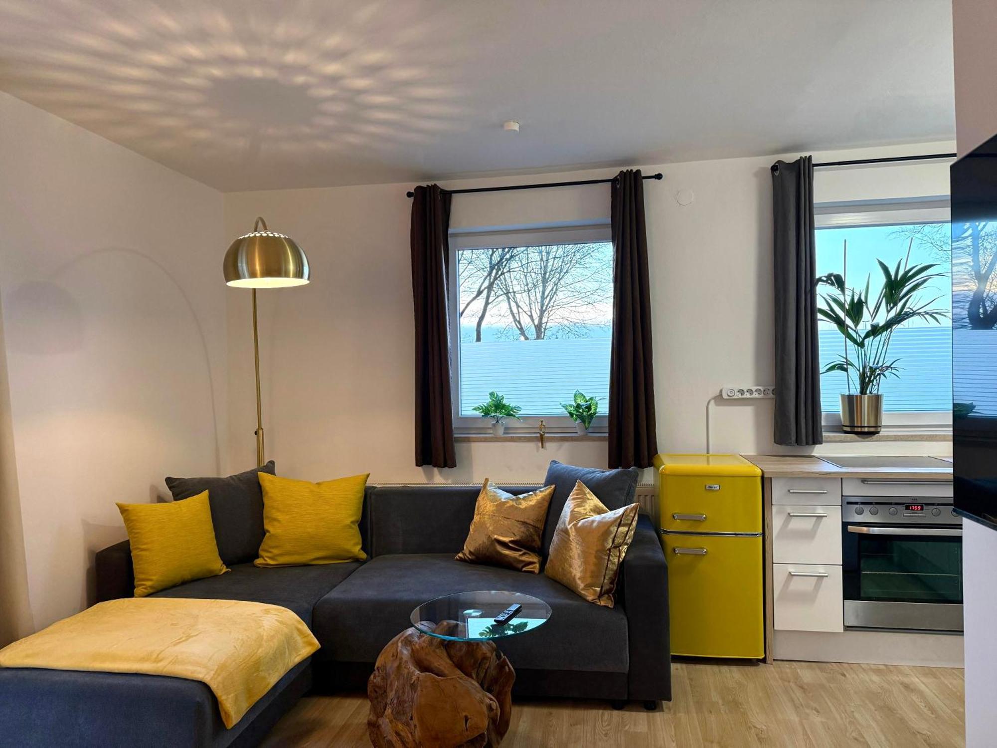 Yay - 65M2 Apartment Am Bahnhof - Smart Tv - Internet - Kaffee - Waschmaschine - Trockner Mühldorf Exteriör bild