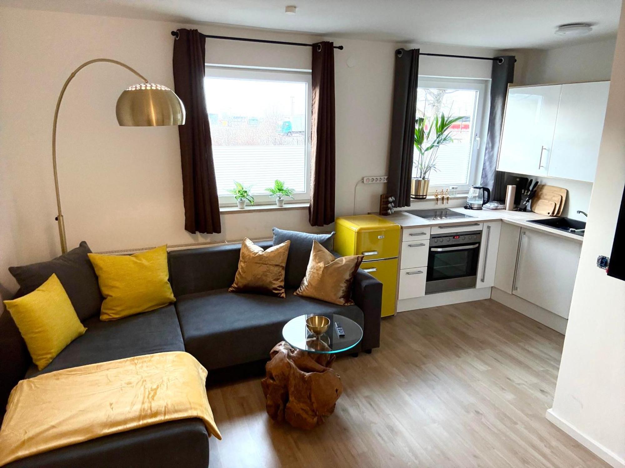 Yay - 65M2 Apartment Am Bahnhof - Smart Tv - Internet - Kaffee - Waschmaschine - Trockner Mühldorf Exteriör bild